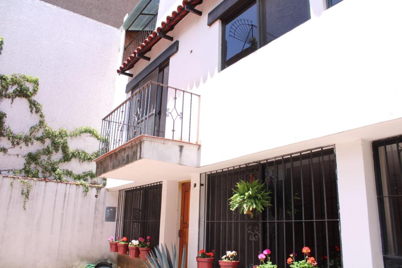 Casa Luna Coyoacan, Mexico City